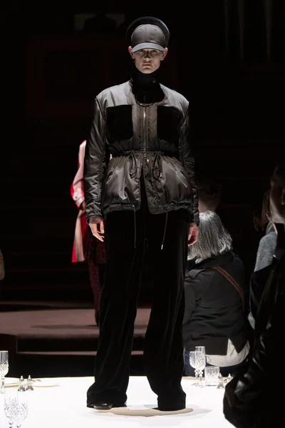 Look 39